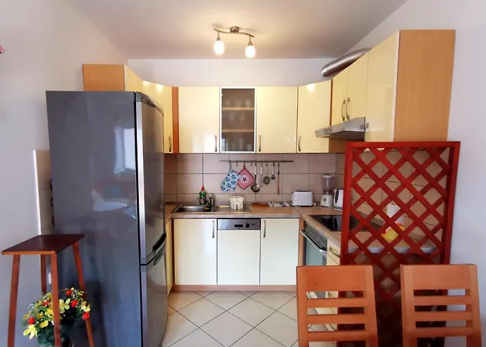 Tonka Apartment *