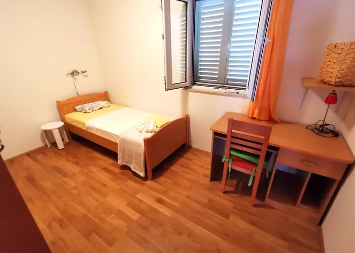 Tonka Apartment