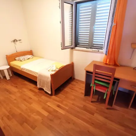 Tonka Apartment