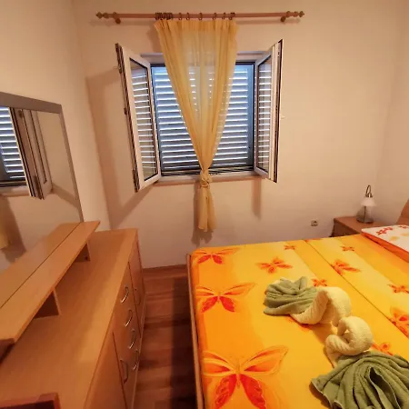 Tonka Apartment
