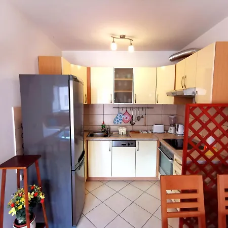 Tonka Apartment *